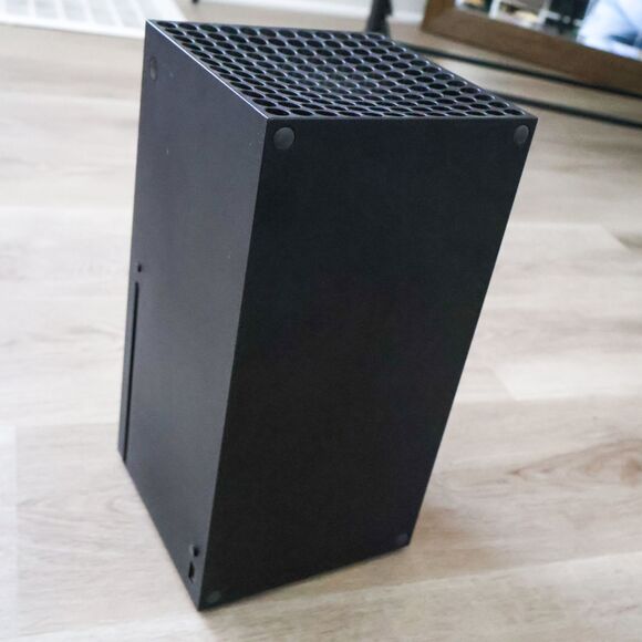 Microsoft Xbox Series X 1TB Console with Wireless Controller, Case, Headset - Picture 5 of 12